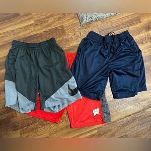 Lot : 3 pairs men’s large athletic shorts